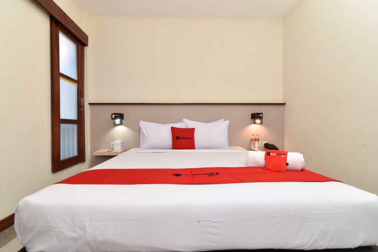 Reddoorz Near Legian Street Hotel Kuta Lombok Exterior foto