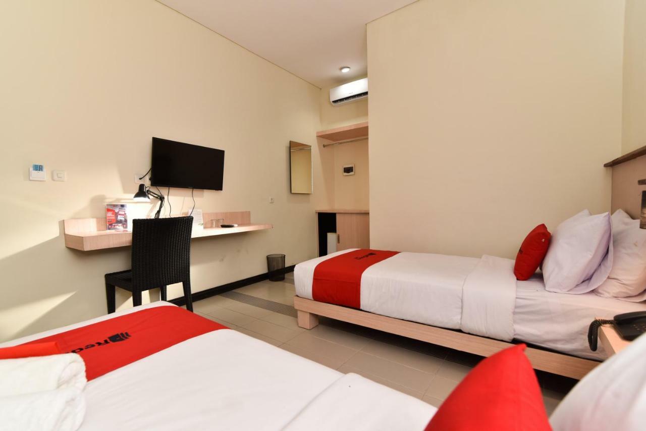 Reddoorz Near Legian Street Hotel Kuta Lombok Exterior foto